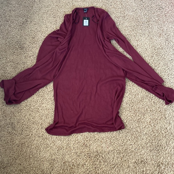 NWT maroon long flowing cardigan forever 21 size medium - Picture 3 of 3